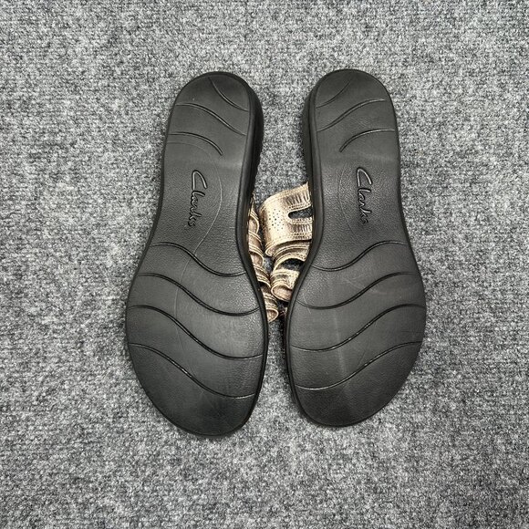 Clarks Sandals Women's Size 8.5 Bronze Leather Button Adjustable Comfort Slides - Picture 10 of 12